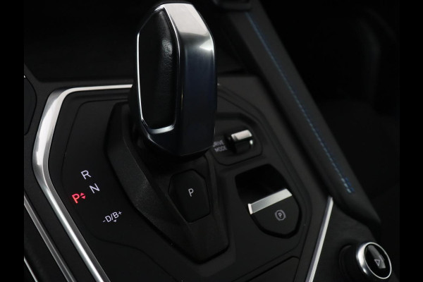 Lynk & Co 01 1.5 Plug In | Panoramadak | Trekhaak | Infinity by Harman | Camera | Adaptive cruise | Stoelverwarming | Carplay | Memory | Full LED | PHEV