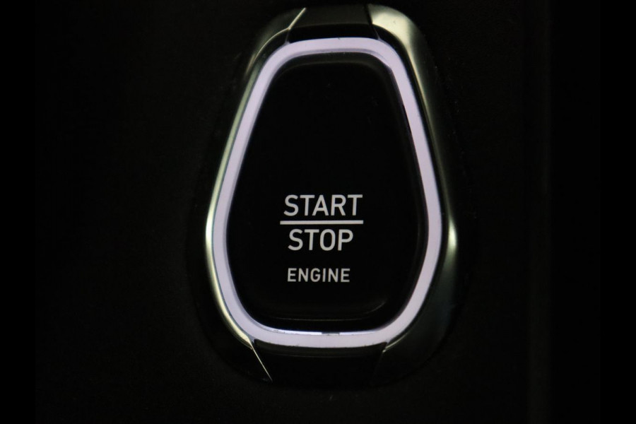 Lynk & Co 01 1.5 Plug In | Panoramadak | Trekhaak | Infinity by Harman | Camera | Adaptive cruise | Stoelverwarming | Carplay | Memory | Full LED | PHEV