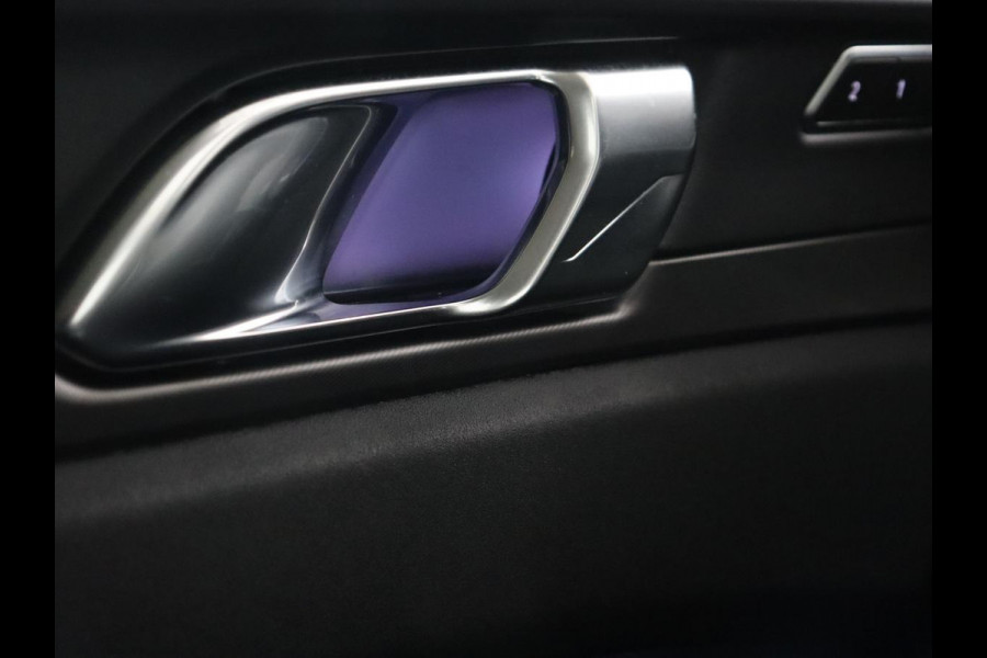 Lynk & Co 01 1.5 Plug In | Panoramadak | Trekhaak | Infinity by Harman | Camera | Adaptive cruise | Stoelverwarming | Carplay | Memory | Full LED | PHEV