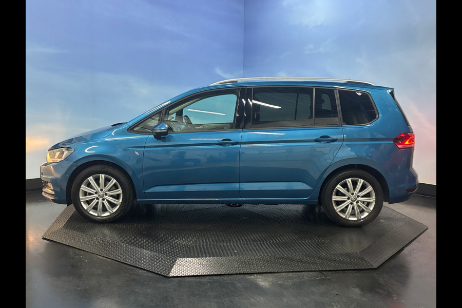 Volkswagen Touran 1.2 TSI Comfortline Business Navi | Clima | PDC | Pano | Stoelverwarming