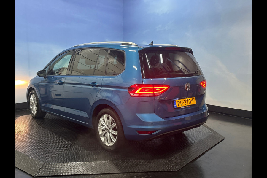 Volkswagen Touran 1.2 TSI Comfortline Business Navi | Clima | PDC | Pano | Stoelverwarming