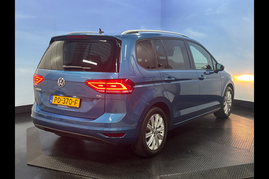 Volkswagen Touran 1.2 TSI Comfortline Business Navi | Clima | PDC | Pano | Stoelverwarming