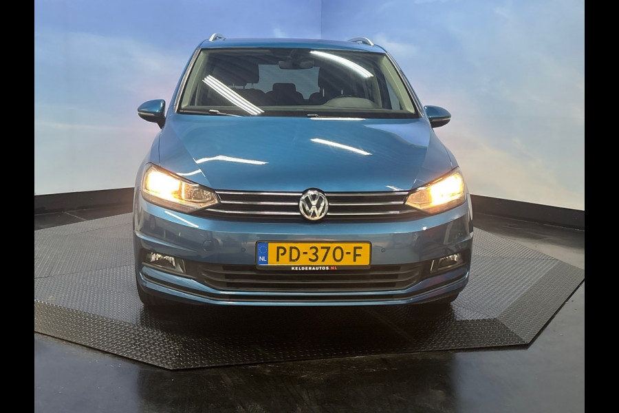 Volkswagen Touran 1.2 TSI Comfortline Business Navi | Clima | PDC | Pano | Stoelverwarming