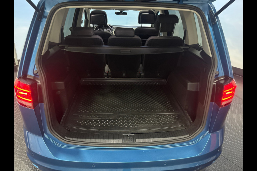 Volkswagen Touran 1.2 TSI Comfortline Business Navi | Clima | PDC | Pano | Stoelverwarming