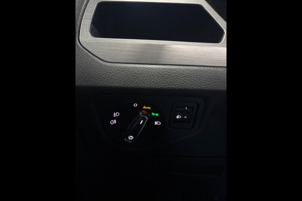 Volkswagen Touran 1.2 TSI Comfortline Business Navi | Clima | PDC | Pano | Stoelverwarming