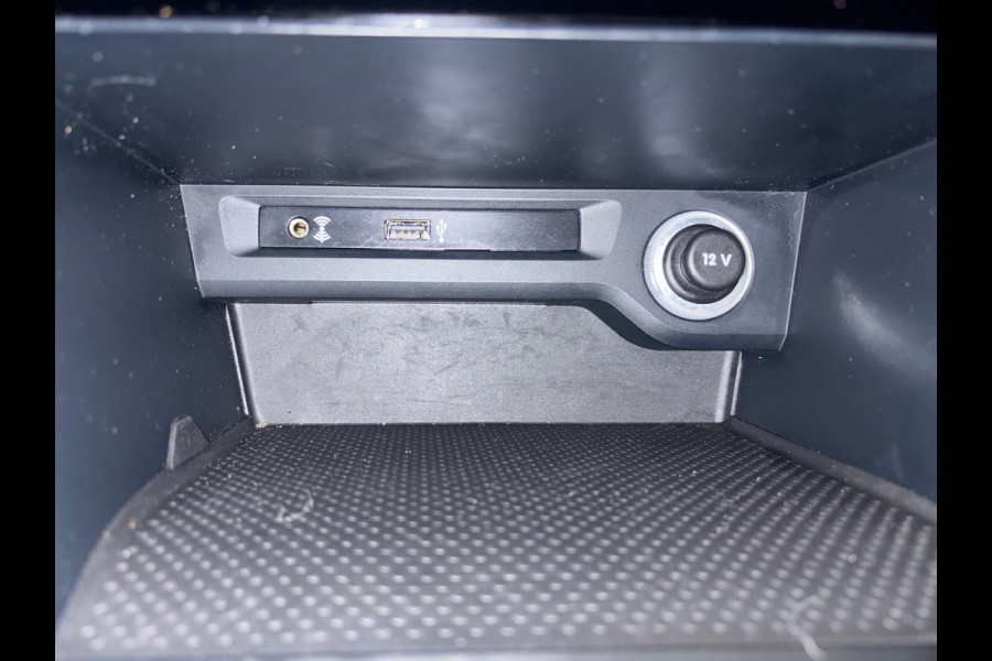 Volkswagen Touran 1.2 TSI Comfortline Business Navi | Clima | PDC | Pano | Stoelverwarming