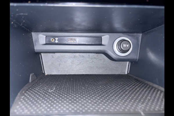 Volkswagen Touran 1.2 TSI Comfortline Business Navi | Clima | PDC | Pano | Stoelverwarming