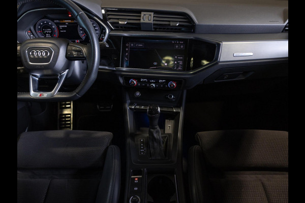 Audi Q3 35 TFSI 2x S Line / 150pk / Panorama dak / Achteruitrij camera / Keyless entry /