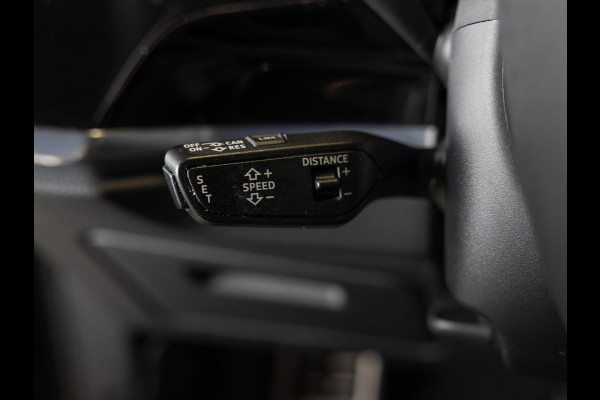 Audi Q3 35 TFSI 2x S Line / 150pk / Panorama dak / Achteruitrij camera / Keyless entry /