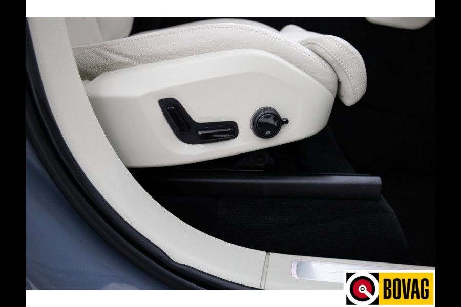 Volvo XC90 2.0 T8 Recharge AWD Ultimate Bright 456 PK Long range | 7 persoons! | Pano | Leer | Headup | All-season Harman Kardon, Stoel-, stuur- & achterbankverw, Elec. voorstoelen met geheugen, Pilot assist, 360 Camera