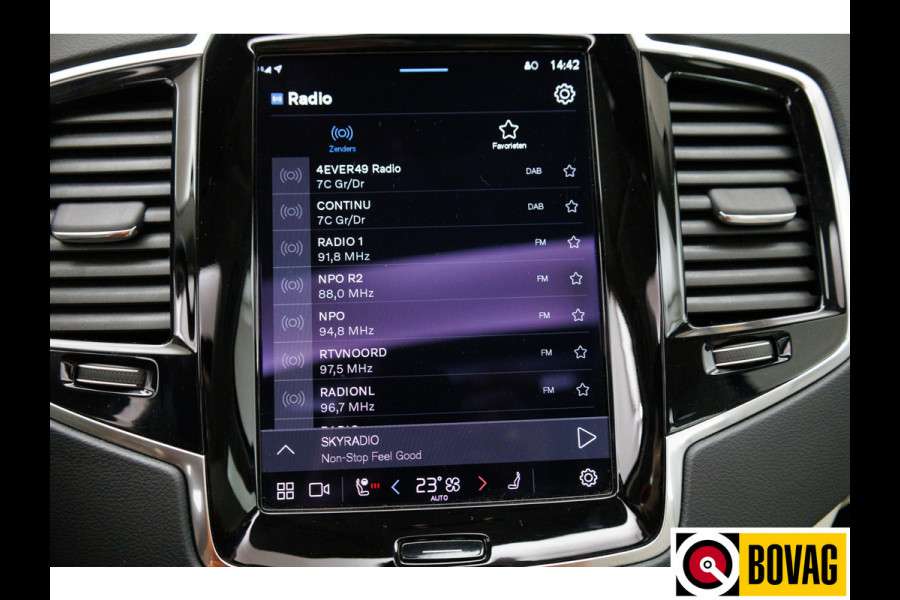 Volvo XC90 2.0 T8 Recharge AWD Ultimate Bright 456 PK Long range | 7 persoons! | Pano | Leer | Headup | All-season Harman Kardon, Stoel-, stuur- & achterbankverw, Elec. voorstoelen met geheugen, Pilot assist, 360 Camera