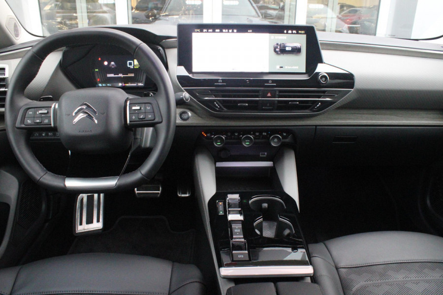 Citroën C5 X 1.6 Plug-in Hybrid 225PK MAX | PANORAMISCH SCHUIF / KANTELDAK | ELEKTRISCHE VOORSTOELEN MET GEHEUGEN | VOORSTOEL VENTILATIE | VOORSTOEL VERWARMING | VOORSTOELEN MET MASSAGE FUNCTIE | LEDEREN BEKLEDING | STUUR VERWARMING | DRAADLOOS APPLE CARPLAY / ANDROID AUTO | 360° CAMERA | KEYLESS ENTRY / START | 19"LICHTMETALEN VELGEN | ELEKTRISCH BEDIENBARE ACHTERKLEP MET HANDSFREE FUNCTIE | HEADUP DISPLAY | NAVIGATIE | ADAPTIVE CRUISE CONTROL |