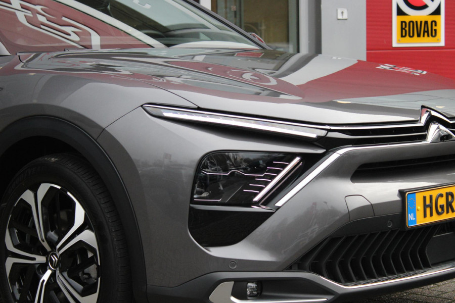 Citroën C5 X 1.6 Plug-in Hybrid 225PK MAX | PANORAMISCH SCHUIF / KANTELDAK | ELEKTRISCHE VOORSTOELEN MET GEHEUGEN | VOORSTOEL VENTILATIE | VOORSTOEL VERWARMING | VOORSTOELEN MET MASSAGE FUNCTIE | LEDEREN BEKLEDING | STUUR VERWARMING | DRAADLOOS APPLE CARPLAY / ANDROID AUTO | 360° CAMERA | KEYLESS ENTRY / START | 19"LICHTMETALEN VELGEN | ELEKTRISCH BEDIENBARE ACHTERKLEP MET HANDSFREE FUNCTIE | HEADUP DISPLAY | NAVIGATIE | ADAPTIVE CRUISE CONTROL |