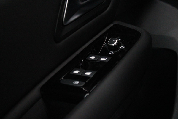 Citroën C5 X 1.6 Plug-in Hybrid 225PK MAX | PANORAMISCH SCHUIF / KANTELDAK | ELEKTRISCHE VOORSTOELEN MET GEHEUGEN | VOORSTOEL VENTILATIE | VOORSTOEL VERWARMING | VOORSTOELEN MET MASSAGE FUNCTIE | LEDEREN BEKLEDING | STUUR VERWARMING | DRAADLOOS APPLE CARPLAY / ANDROID AUTO | 360° CAMERA | KEYLESS ENTRY / START | 19"LICHTMETALEN VELGEN | ELEKTRISCH BEDIENBARE ACHTERKLEP MET HANDSFREE FUNCTIE | HEADUP DISPLAY | NAVIGATIE | ADAPTIVE CRUISE CONTROL |