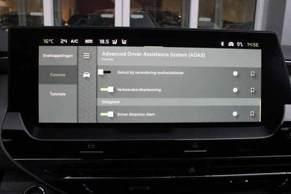 Citroën C5 X 1.6 Plug-in Hybrid 225PK MAX | PANORAMISCH SCHUIF / KANTELDAK | ELEKTRISCHE VOORSTOELEN MET GEHEUGEN | VOORSTOEL VENTILATIE | VOORSTOEL VERWARMING | VOORSTOELEN MET MASSAGE FUNCTIE | LEDEREN BEKLEDING | STUUR VERWARMING | DRAADLOOS APPLE CARPLAY / ANDROID AUTO | 360° CAMERA | KEYLESS ENTRY / START | 19"LICHTMETALEN VELGEN | ELEKTRISCH BEDIENBARE ACHTERKLEP MET HANDSFREE FUNCTIE | HEADUP DISPLAY | NAVIGATIE | ADAPTIVE CRUISE CONTROL |