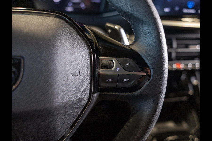 Peugeot 2008 1.2 Hybrid 136 Allure / 136pk / Dodehoek herkenning / Apple CarPlay / Adaptieve Cruise control /