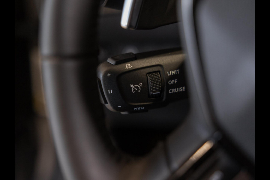 Peugeot 2008 1.2 Hybrid 136 Allure / 136pk / Dodehoek herkenning / Apple CarPlay / Adaptieve Cruise control /