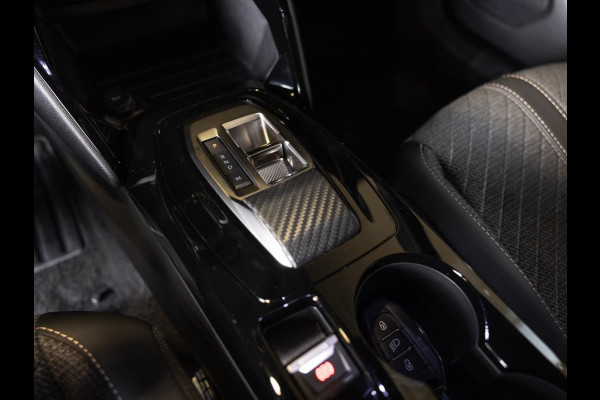 Peugeot 2008 1.2 Hybrid 136 Allure / 136pk / Dodehoek herkenning / Apple CarPlay / Adaptieve Cruise control /