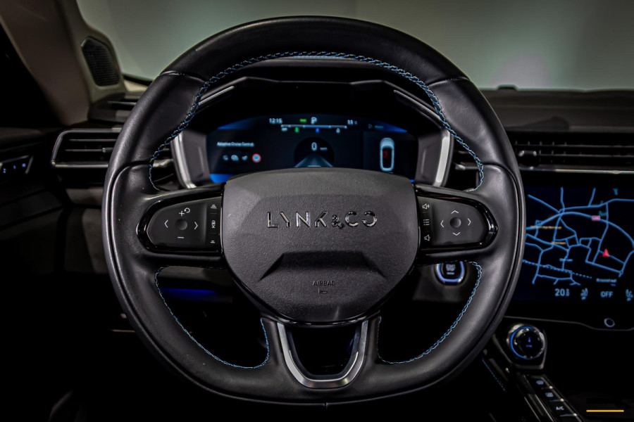 Lynk & Co 01 1.5|NAP|Pano|E-stoel|Cam|Black|FullOption|1eig