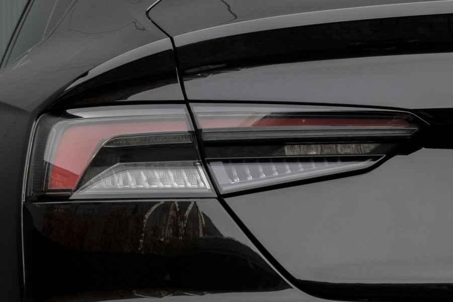 Audi A5 Sportback 2.0 TFSI MHEV Sport S-line Edition | SFEERVERLICHTING | STOELVERWARMING | BLACK OPTIC PAKKET