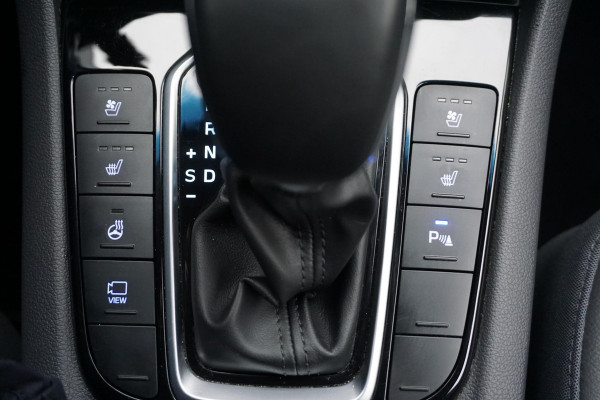 Hyundai IONIQ 1.6 GDi Hybrid Premium/Facelift/Leer/Camera/ Navi/Nieuwe banden!