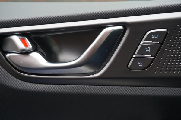 Hyundai IONIQ 1.6 GDi Hybrid Premium/Facelift/Leer/Camera/ Navi/Nieuwe banden!
