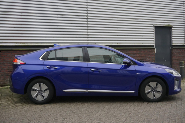 Hyundai IONIQ 1.6 GDi Hybrid Premium/Facelift/Leer/Camera/ Navi/Nieuwe banden!