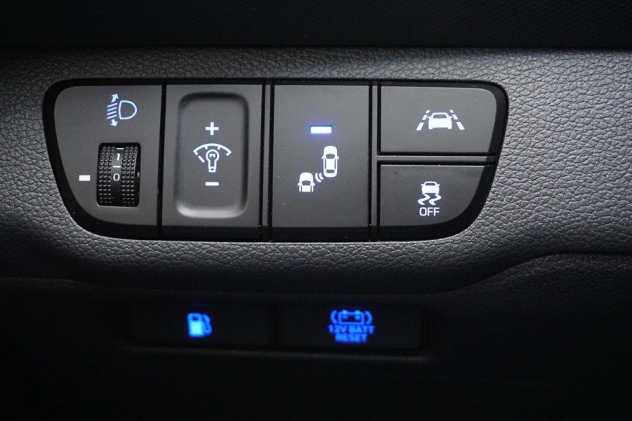 Hyundai IONIQ 1.6 GDi Hybrid Premium/Facelift/Leer/Camera/ Navi/Nieuwe banden!