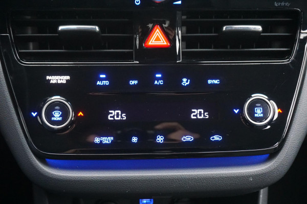 Hyundai IONIQ 1.6 GDi Hybrid Premium/Facelift/Leer/Camera/ Navi/Nieuwe banden!