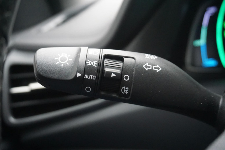 Hyundai IONIQ 1.6 GDi Hybrid Premium/Facelift/Leer/Camera/ Navi/Nieuwe banden!
