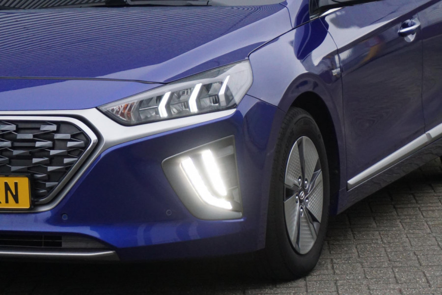 Hyundai IONIQ 1.6 GDi Hybrid Premium/Facelift/Leer/Camera/ Navi/Nieuwe banden!