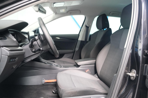 Škoda Octavia Combi 1.0 e-TSI Business Edition - N.A.P. Airco, Cruise, Navi, PDC, Camera, Trekhaak.