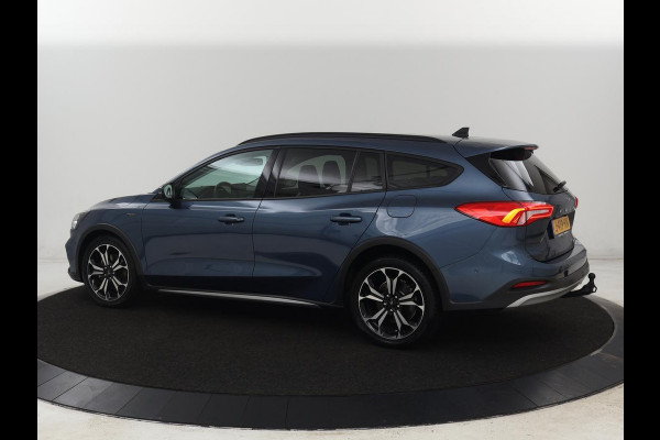 Ford Focus 1.5 EcoBoost Active | Stoel & stuurverwarming | Trekhaak | Camera | Adaptive cruise | Carplay | Navigatie | B&O Sound | Climate control | Keyless | Full LED | Park Assist
