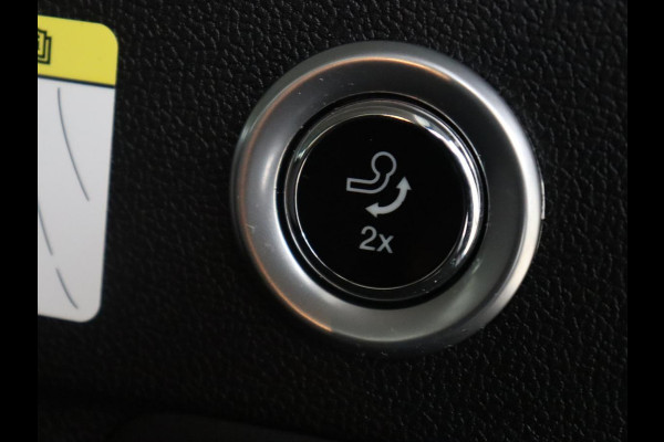 Ford Focus 1.5 EcoBoost Active | Stoel & stuurverwarming | Trekhaak | Camera | Adaptive cruise | Carplay | Navigatie | B&O Sound | Climate control | Keyless | Full LED | Park Assist