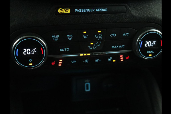 Ford Focus 1.5 EcoBoost Active | Stoel & stuurverwarming | Trekhaak | Camera | Adaptive cruise | Carplay | Navigatie | B&O Sound | Climate control | Keyless | Full LED | Park Assist