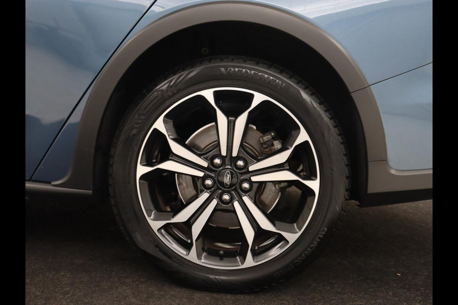 Ford Focus 1.5 EcoBoost Active | Stoel & stuurverwarming | Trekhaak | Camera | Adaptive cruise | Carplay | Navigatie | B&O Sound | Climate control | Keyless | Full LED | Park Assist