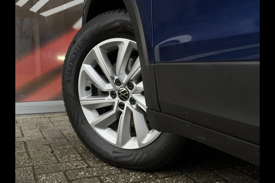 Volkswagen T-Cross 1.0 TSI Life / Adaptive Cruise / Carplay / Navigatie / Airco / Achteruitrij- camera /