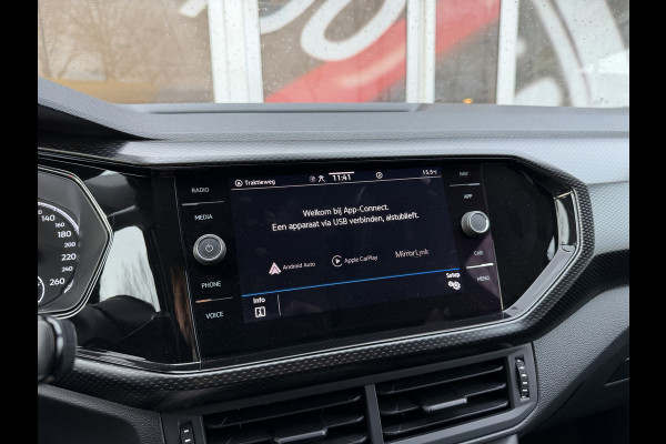 Volkswagen T-Cross 1.0 TSI Life / Adaptive Cruise / Carplay / Navigatie / Airco / Achteruitrij- camera /