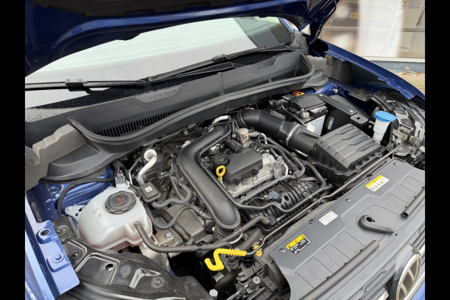 Volkswagen T-Cross 1.0 TSI Life / Adaptive Cruise / Carplay / Navigatie / Airco / Achteruitrij- camera /