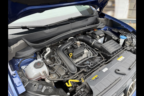 Volkswagen T-Cross 1.0 TSI Life / Adaptive Cruise / Carplay / Navigatie / Airco / Achteruitrij- camera /