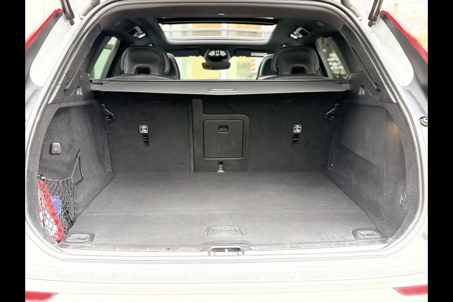 Volvo XC60 2.0 T8 Plug-in hybrid AWD R-Design |Facelift|Pano|Bowers & Wilkins|Stoel Ventilatie|Pilot Assist|Trekhaak