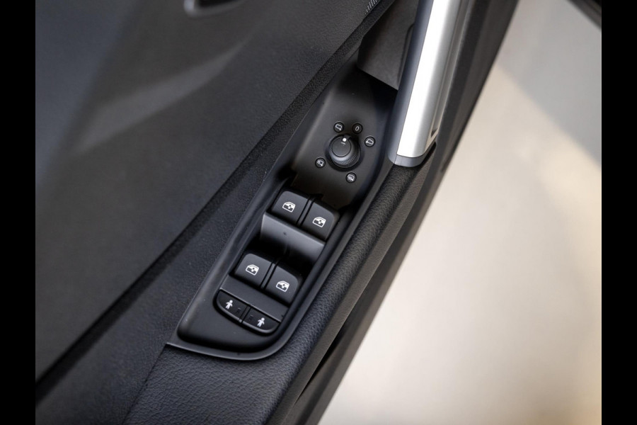 Audi Q2 35 TFSI Advanced edition / 150pk / Stoelverwarming / Keyless entry / Matrix LED / Adaptieve cruise control /