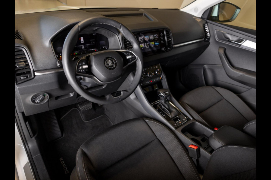 Škoda Karoq 1.5 TSI ACT Business Edition / 150pk / Achteruitrij camera / Stoelverwarming / Adaptieve cruise control /