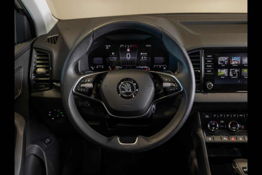 Škoda Karoq 1.5 TSI ACT Business Edition / 150pk / Achteruitrij camera / Stoelverwarming / Adaptieve cruise control /