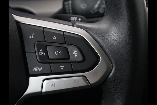 Volkswagen Golf 1.0 eTSI Life | Camera | Carplay | Navigatie | Sfeerverlichting | Parkeerhulp | Adaptive cruise | Digital Cockpit | Climate control | Bluetooth | Full LED