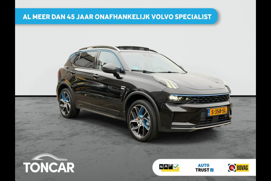 Lynk & Co 01 1.5 Plug in Hybrid 261pk | SkyRoof | 360° Camera | Climate Pack | Pilot Assist | Park Assist | Carplay Android auto