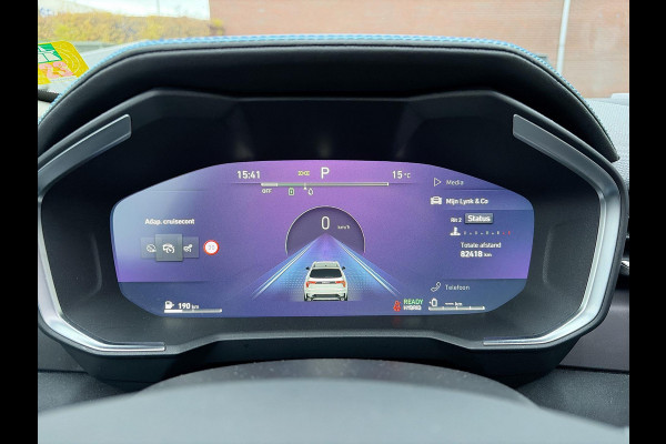 Lynk & Co 01 1.5 Plug in Hybrid 261pk | SkyRoof | 360° Camera | Climate Pack | Pilot Assist | Park Assist | Carplay Android auto