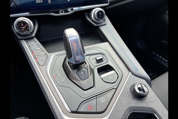 Lynk & Co 01 1.5 Plug in Hybrid 261pk | SkyRoof | 360° Camera | Climate Pack | Pilot Assist | Park Assist | Carplay Android auto