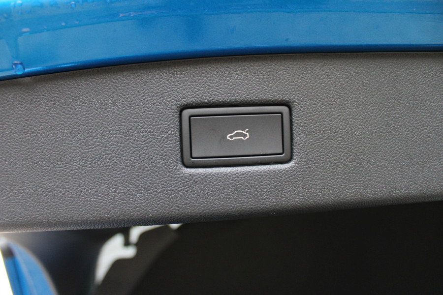 Ford Capri Extended Range RWD 77 kWh | Trekhaak | Head-Up | Winterpack | AGR