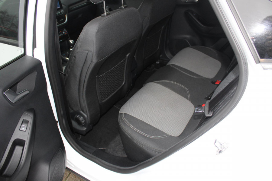 Ford Puma 1.0 EcoBoost 125 PK Hybrid Titanium X | Winterpack | Adaptieve Cruise Control | Massagestoelen | Electrische Achterklep | Camera | Climate Control | Navigatie | PDC V+A | BLIS